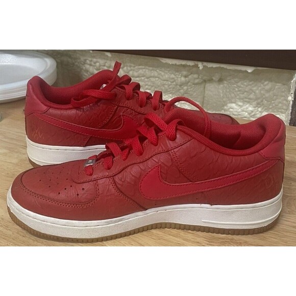 Nike Air Force 1 Low University Red Gum White Youth Boy's 7 Model # 596728-611 - Picture 8 of 15